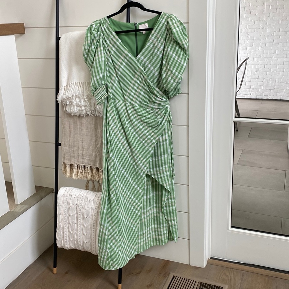 Green Puff Sleeve V-Neck Maxi Dress